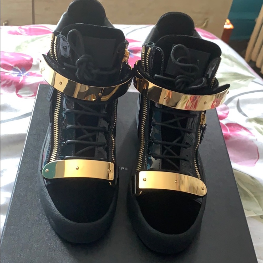 BRAND NEW AUTHENTIC GIUSEPPE ZANOTTI DESIGNER SHOE